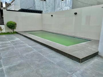 HOUSE AND LOT FOR RENT with pool  IN ANGELES CITY NEAR CLARK