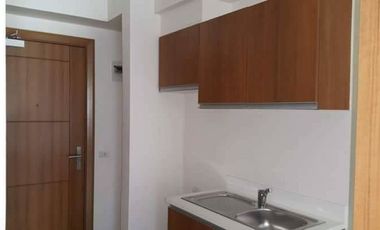 1BR/Studio unit in Manila near UP, PGH , Robinsons mall, LRT1