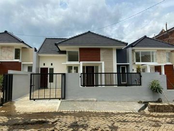 Dijual Rumah dekat Kawasan Kampus di Joyo Agung Malang Kota