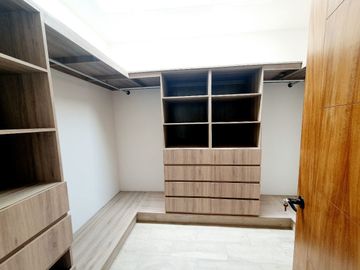 Casa en VENTA con ALBERCA Esquina FRACC PUNTA TIBURON