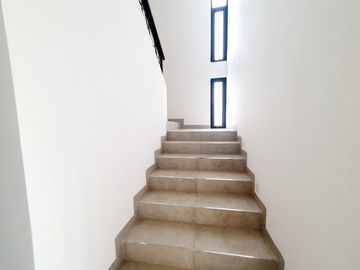 Casa en VENTA con ALBERCA Esquina FRACC PUNTA TIBURON
