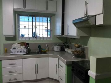 Spacious Fully Furnished - House for Rent in Hensonville Angeles City Near Clark
