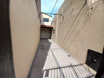 Casa PH en venta en Villa Martelli