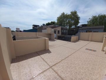 Casa PH en venta en Villa Martelli