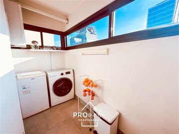 Departamento en venta de 3 dorm. en Las Condes