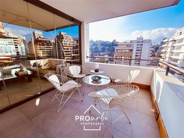 Departamento en venta de 3 dorm. en Las Condes