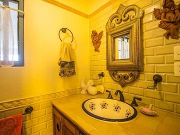 CASA MEXICANA EN CHAPALA CON VISTA AL LAGO