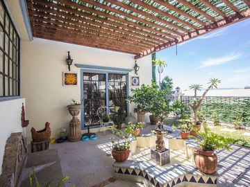CASA MEXICANA EN CHAPALA CON VISTA AL LAGO