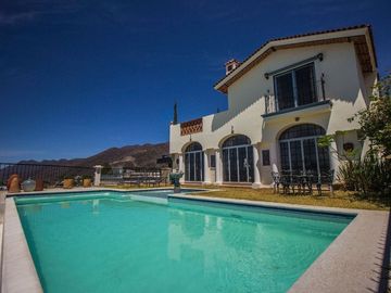 CASA MEXICANA EN CHAPALA CON VISTA AL LAGO