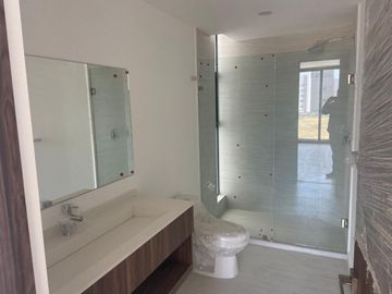 Pent house con Roof garden frente a Moscati Juriquilla Qro. E1