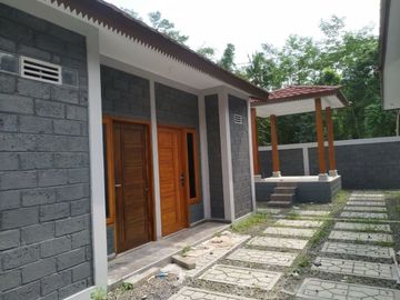 Rumah Joglo di Puri Prameswari Prambanan Dekat Toll Yogyakarta