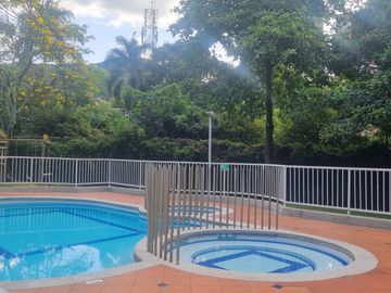 apartamento en arriendo en el rodeo. Cod A515148
