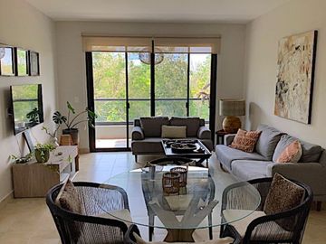 Departamento, 3 albercas, roof top con 6 jacuzzis, area de asador, terraza con b