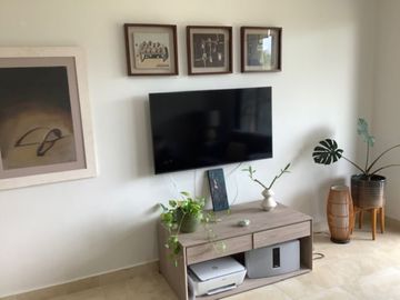 Departamento, 3 albercas, roof top con 6 jacuzzis, area de asador, terraza con b