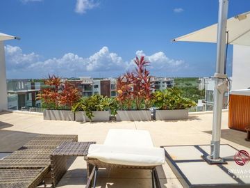 Departamento, 3 albercas, roof top con 6 jacuzzis, area de asador, terraza con b