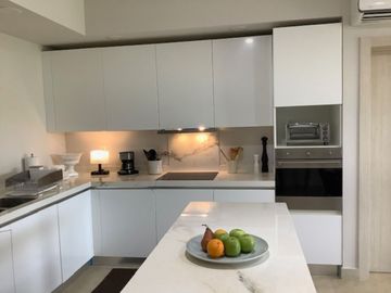 Departamento, 3 albercas, roof top con 6 jacuzzis, area de asador, terraza con b