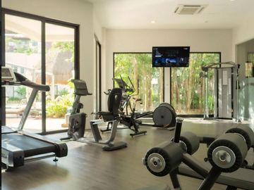 Departamento, 3 albercas, roof top con 6 jacuzzis, area de asador, terraza con b