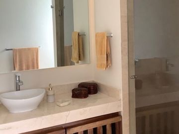 Departamento, 3 albercas, roof top con 6 jacuzzis, area de asador, terraza con b