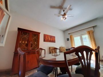 Casa en venta en Valentin Alsina
