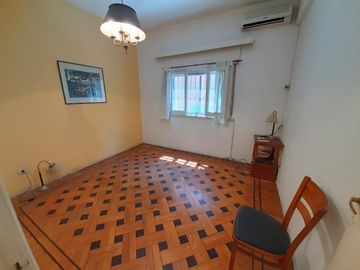 Casa en venta en Valentin Alsina