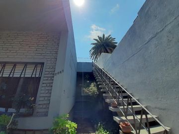 Casa en venta en Valentin Alsina