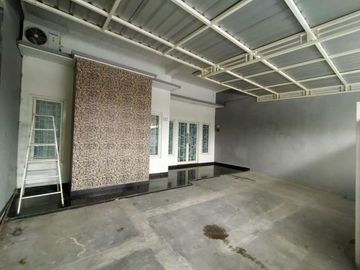 Rumah 2 Lantai Siap Huni Karang Empat Surabaya