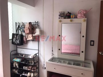Venta De Departamento En La Urbanizacion  Santa Patricia La Molina