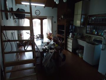 Chalet 3 ambientes en venta zona, Villa Primera