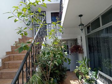 VENTA HERMOSO DEPARTAMENTO UBICADO EN EL BATAN IDEAL PARA VIVIENDA U OFICINA 178m2