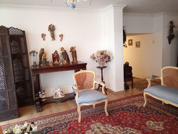VENTA HERMOSO DEPARTAMENTO UBICADO EN EL BATAN IDEAL PARA VIVIENDA U OFICINA 178m2