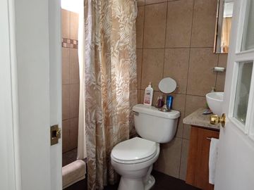 VENTA HERMOSO DEPARTAMENTO UBICADO EN EL BATAN IDEAL PARA VIVIENDA U OFICINA 178m2