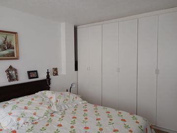 VENTA HERMOSO DEPARTAMENTO UBICADO EN EL BATAN IDEAL PARA VIVIENDA U OFICINA 178m2