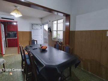 VENTA Casa lote propio  - 3 amb. con terraza - Buena ubicacion
