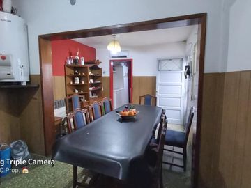 VENTA Casa lote propio  - 3 amb. con terraza - Buena ubicacion