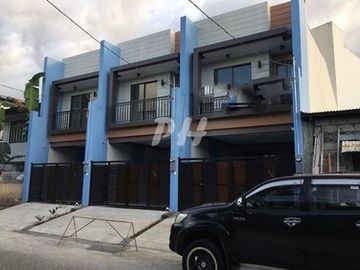 PH947 Townhouse in Project 8 for sale At 8.2M