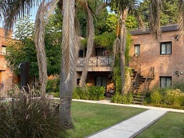 Condominio La Esquina, Pilar