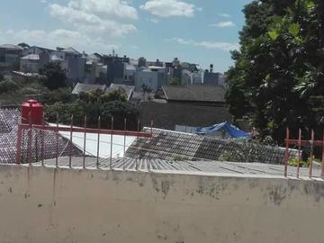 Rumah Lama Terawat Apik Tanah Luas Sarijadi Bandung