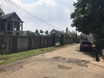 Rumah mewah modern luas setrategis pondok gede