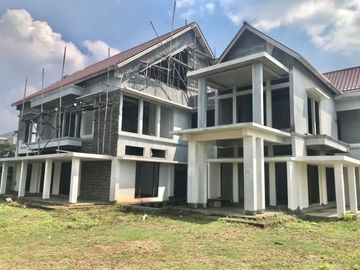 Rumah mewah modern luas setrategis pondok gede