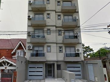 ¡GRAN OPORTUNIDAD - DEPARTAMENTO MORON SE ACEPTA PERMUTA POR DEPARTAMENTO EN MAR DEL PLATA – 9 de Julio al 900
