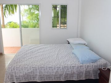 Se Vende Casa Cerca del Mar en Ballenita