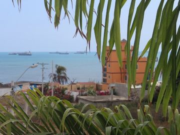Se Vende Casa Cerca del Mar en Ballenita