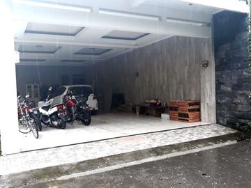 Rumah Elegan LT 708 m2 dekat RS JIH Condong Catur AC, Water Heather, CCTV