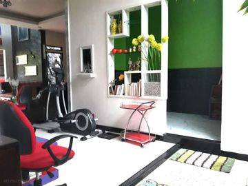 Rumah Elegan LT 708 m2 dekat RS JIH Condong Catur AC, Water Heather, CCTV