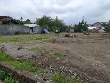Siap Bangun Kavling Barat Jakal km.8 200 meter, Tembok Keliling