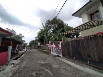 Siap Bangun Kavling Barat Jakal km.8 200 meter, Tembok Keliling