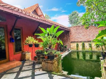 RUMAH LUAS at Jl KEMANG RAYA, JAKSEL (4 UNIT dlm COMPOUND)