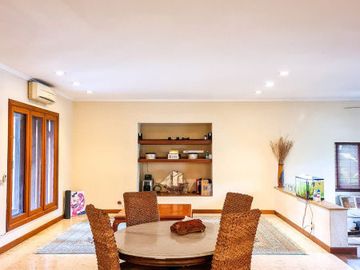 RUMAH LUAS at Jl KEMANG RAYA, JAKSEL (4 UNIT dlm COMPOUND)
