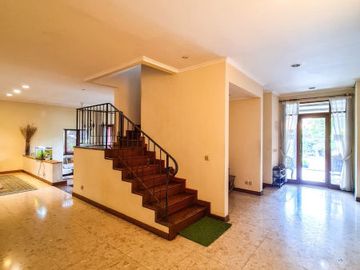 RUMAH LUAS at Jl KEMANG RAYA, JAKSEL (4 UNIT dlm COMPOUND)