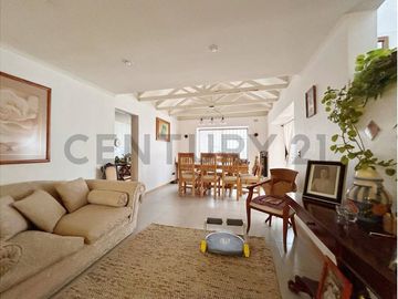 Se vende Casa en sector Rosario de Peñuelas